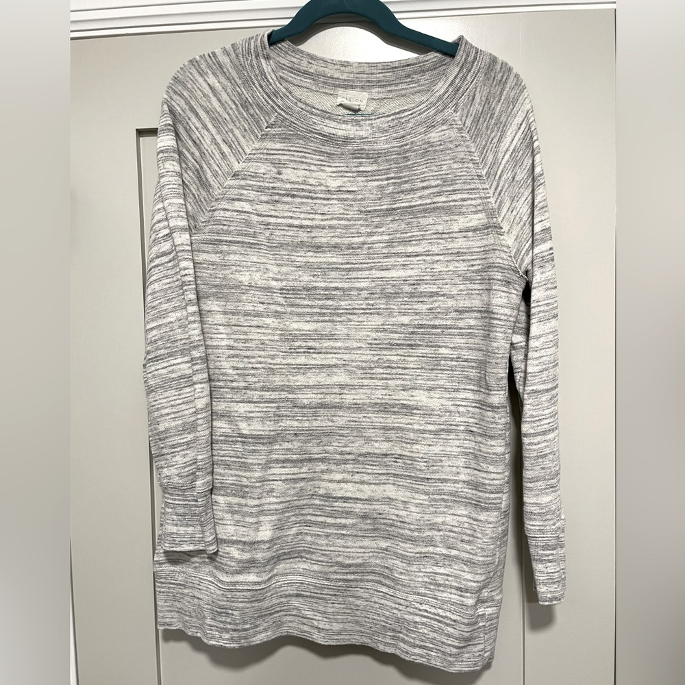 Caslon sweater